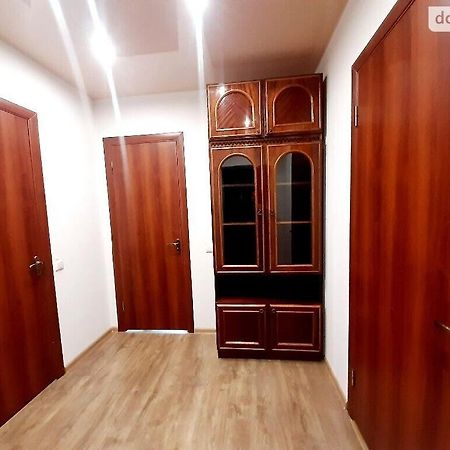 Family And Friends Apartment Ternopil Kültér fotó
